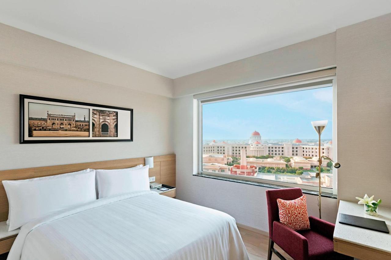 Fairfield By Marriott Lucknow Hotel Kültér fotó
