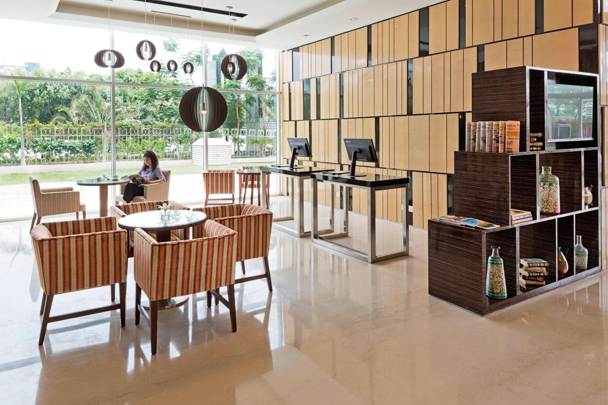 Fairfield By Marriott Lucknow Hotel Kültér fotó