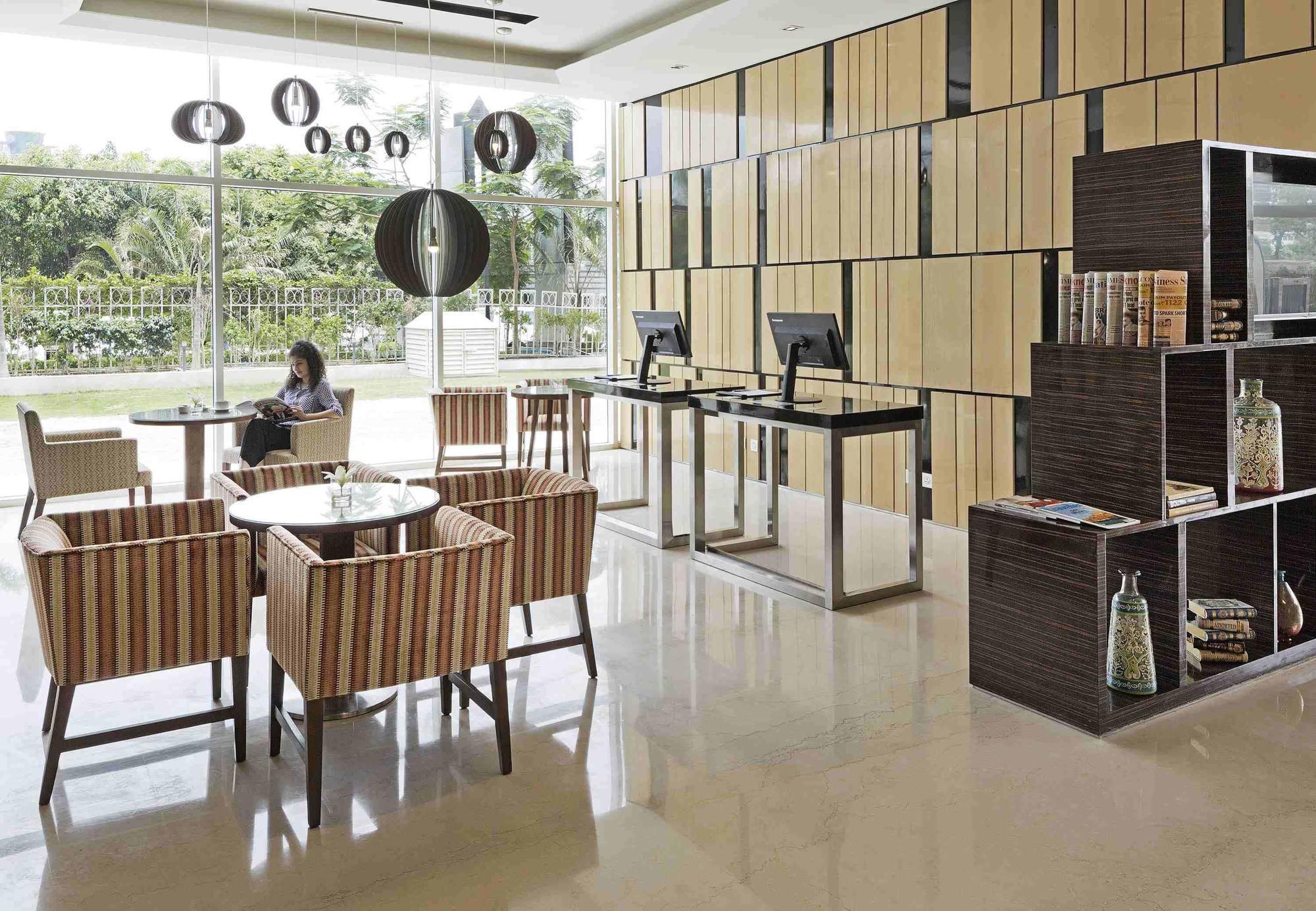 Fairfield By Marriott Lucknow Hotel Kültér fotó